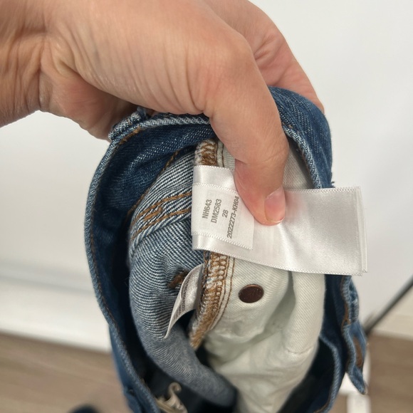 Madewell Baggy Straight Jeans in Dark Worn Indigo Wash - Picture 10 of 10